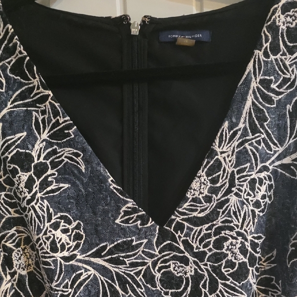 Tommy Hilfiger Black and White Floral Midi Dress - Picture 2 of 6